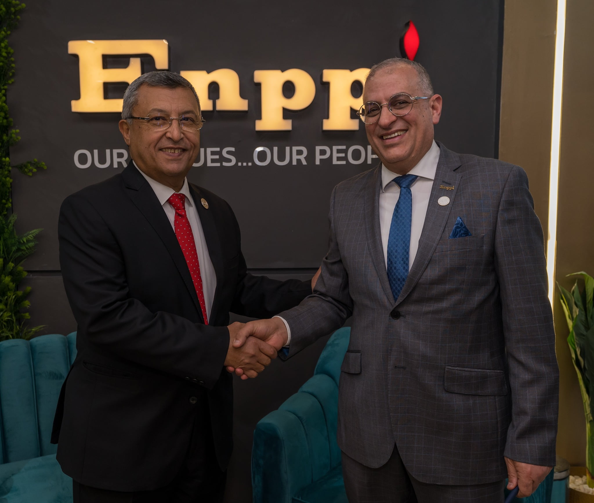 المهندس وائل لطفي، رئيس إنــبى و أسامة كمال وزير البترول الأسبق